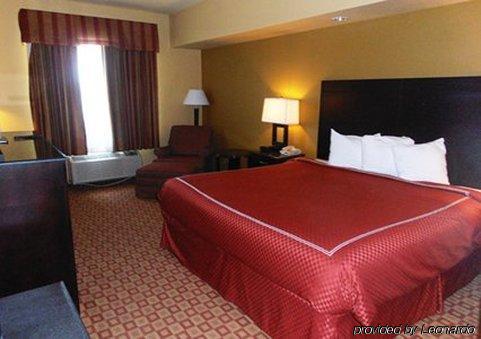 Hotel Comfort & Near I-2 Donna